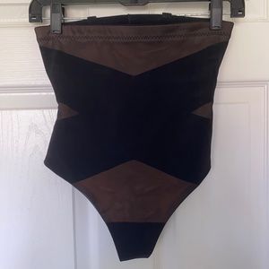 Honeylove compression thong undergarment. Size Med.